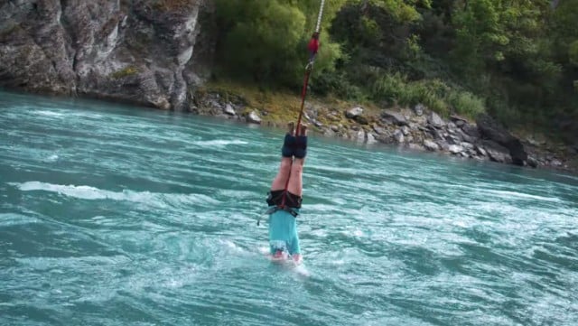 cuerpo_agua_bungy_jumping