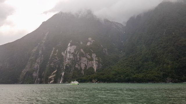 milford sounds nueva zelanda