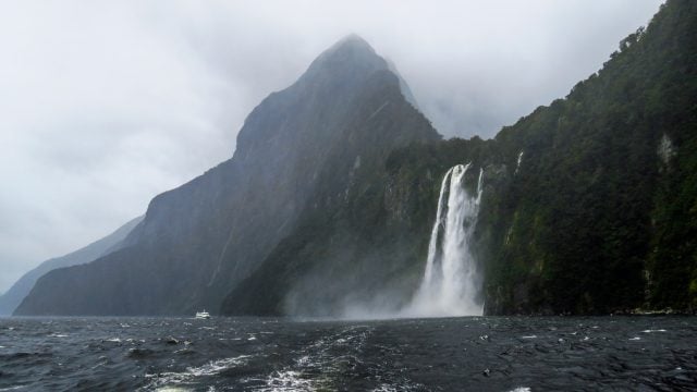 milford sounds nueva zelanda